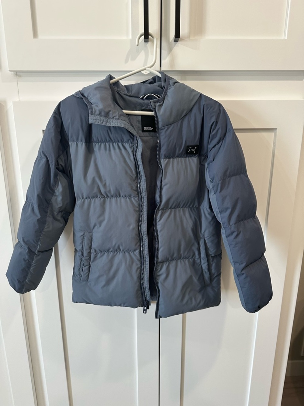 Under Armour Kids' Puffer Jacket in Slate Gray Blue Youth Medium